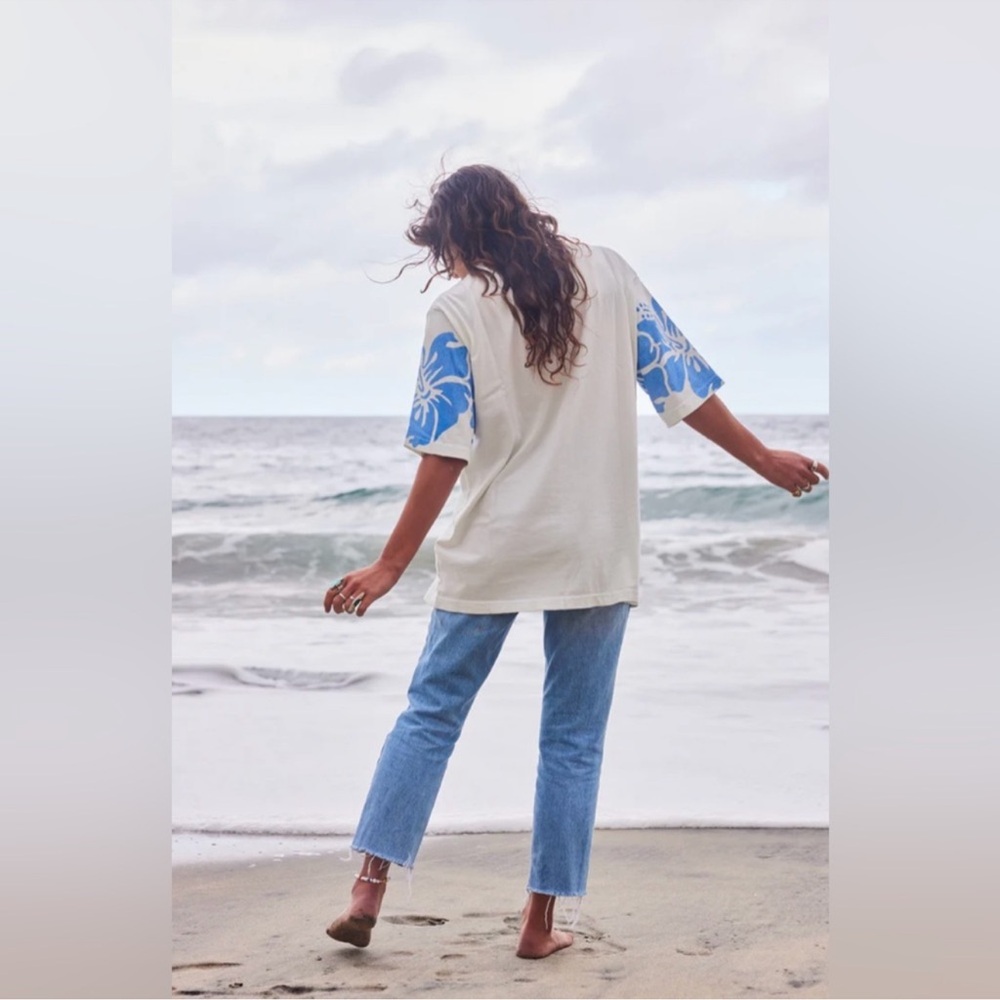 Free People x The Bureau Hibiscus Tee Blue - Picture 3 of 11